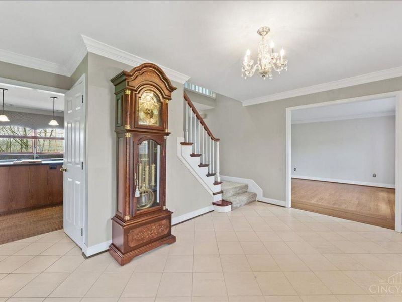 5182 Michael Anthony Lane, Cincinnati, OH 45247 Photo 7