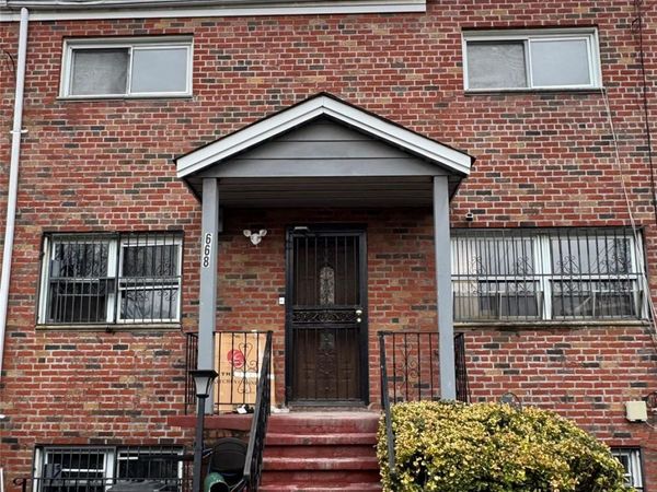 668 Van Siclen Avenue , Brooklyn, NY 11207