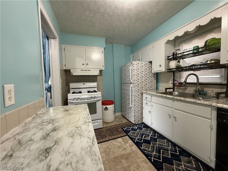 1068 Easton Drive , Akron, OH 44310 Photo 10