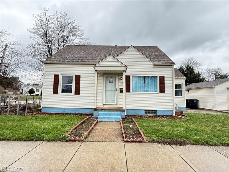 1068 Easton Drive , Akron, OH 44310 Photo 2