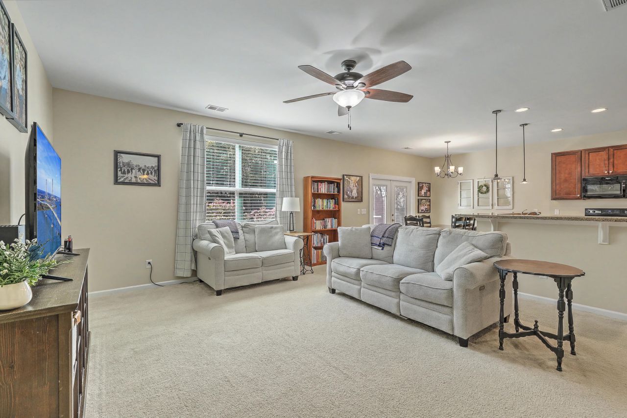 113 Santino Court Photo 6