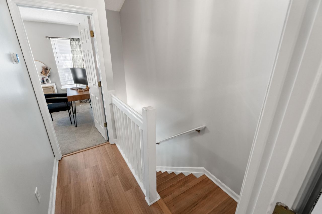 8156 Shadow Oak Drive Photo 12