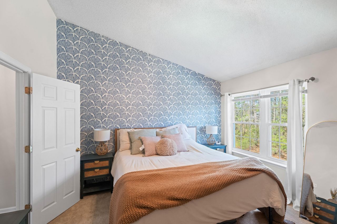 8156 Shadow Oak Drive Photo 19