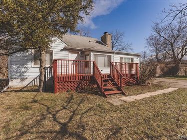 31756 Palmer Road, Westland, MI 48186