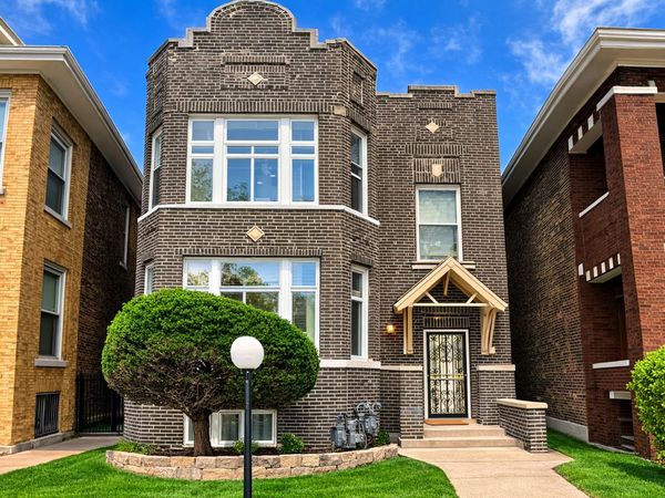 6733 S Maplewood Avenue , Chicago, IL 60629