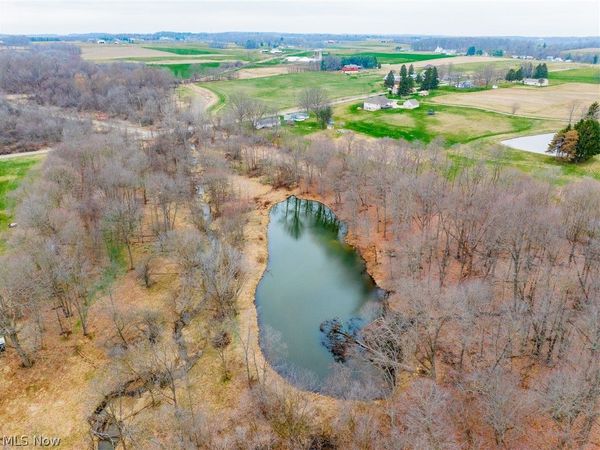 Pigeon Run Avenue SW, Navarre, OH 44662