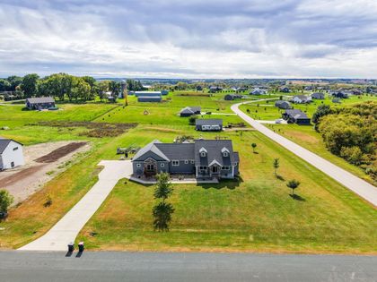 5892 Cambridge Hill Rd SE Rochester, MN 55904