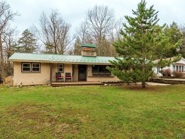 7510 Chestnut Ridge Road, Orchard Park, NY 14127