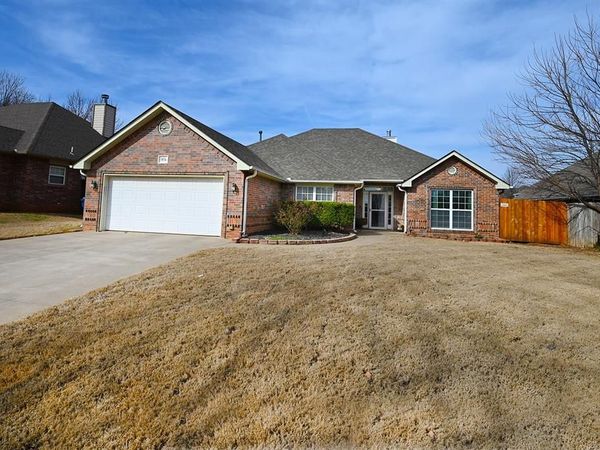 814 S Rock Hollow Court, Stillwater, OK 74074