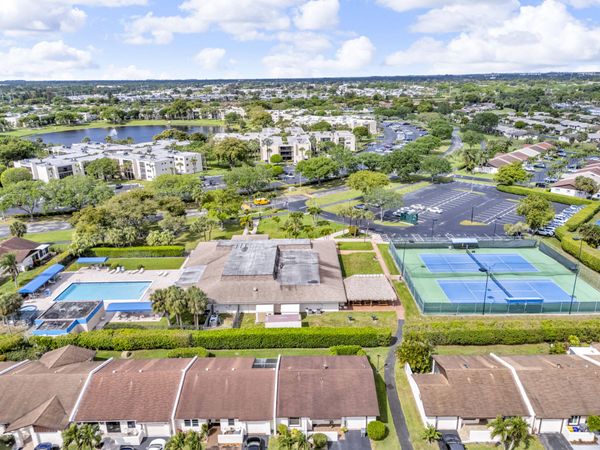 5190 Las Verdes Circle, Unit 315, Delray Beach, FL 33484