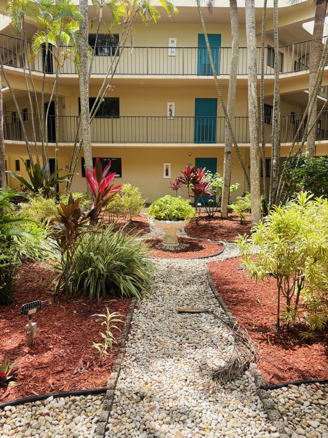 5190 Las Verdes Circle, Unit 315, Delray Beach, FL 33484 Photo