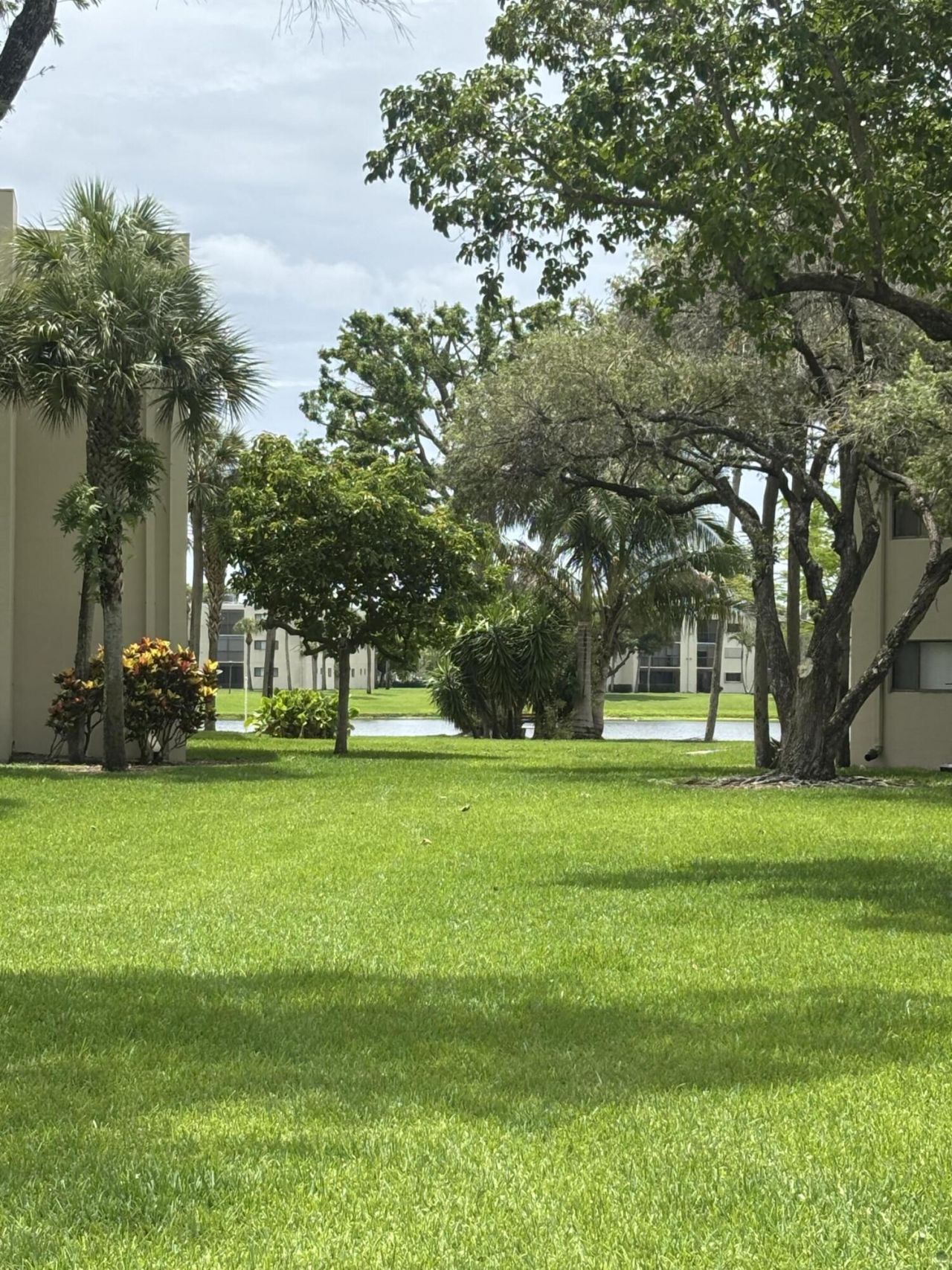 5190 Las Verdes Circle, Unit 315, Delray Beach, FL 33484 Photo