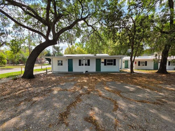 501 W BAKER STREET , PLANT CITY, FL 33563