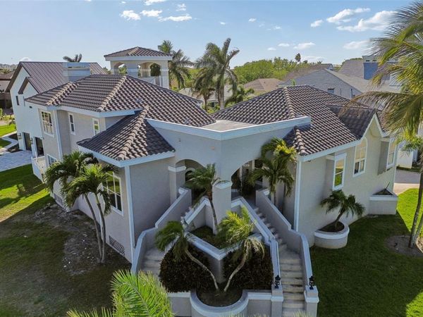 816 PONCE DE LEON DRIVE , TIERRA VERDE, FL 33715