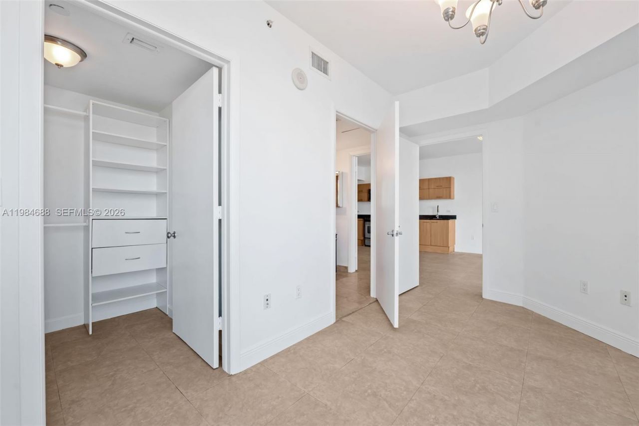 350 S Miami Ave, Unit 1409, Miami, FL 33130 Photo