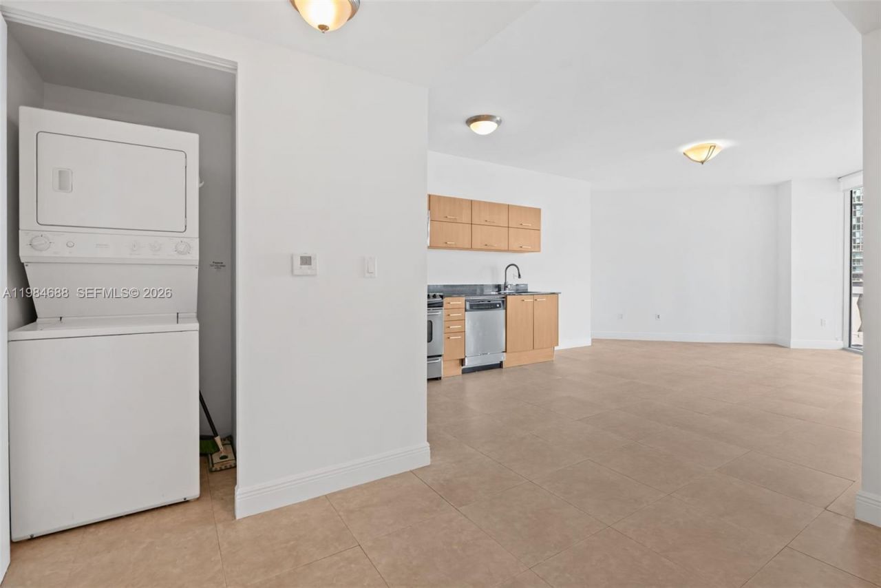 350 S Miami Ave, Unit 1409, Miami, FL 33130 Photo