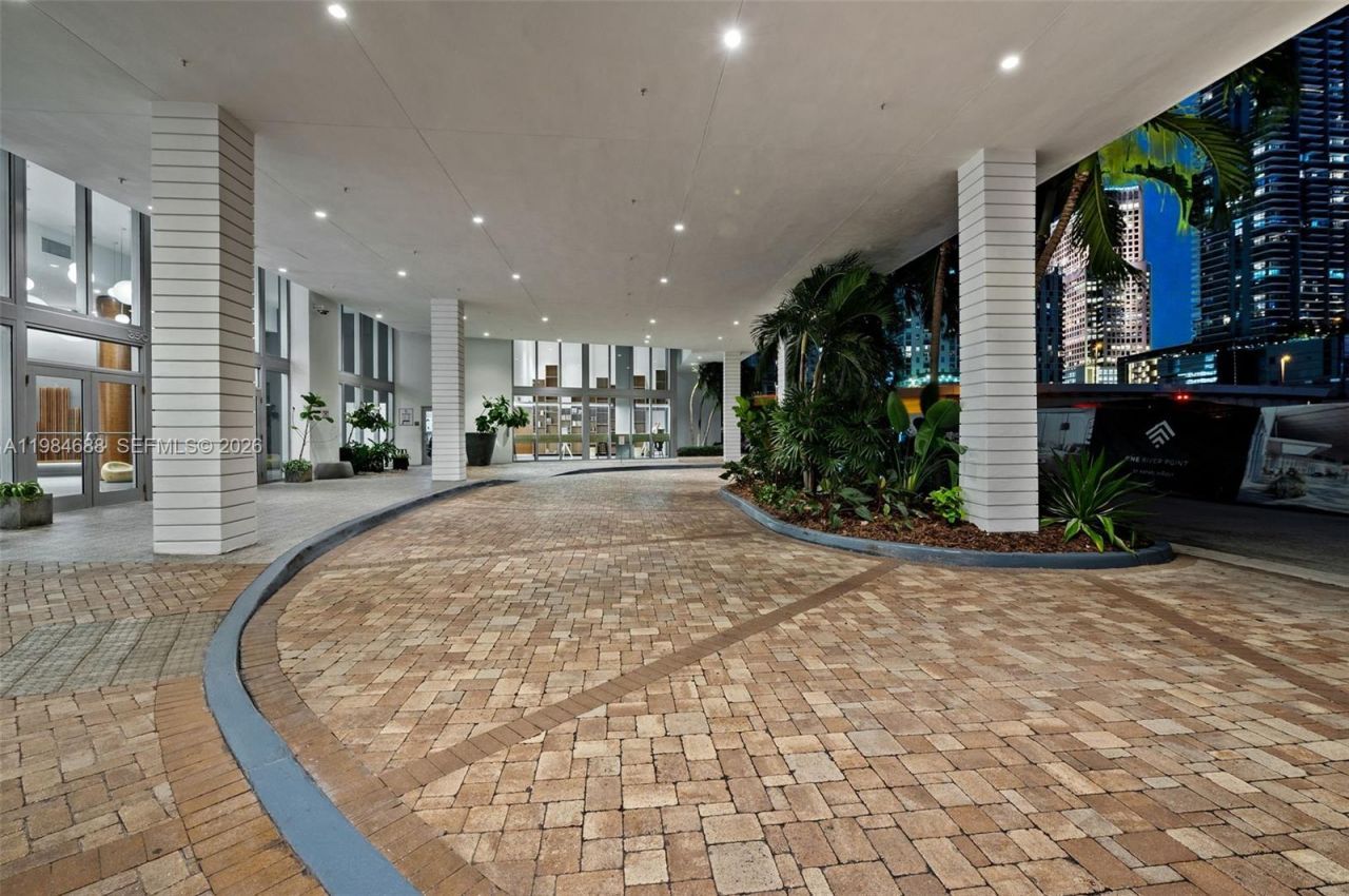 350 S Miami Ave, Unit 1409, Miami, FL 33130 Photo