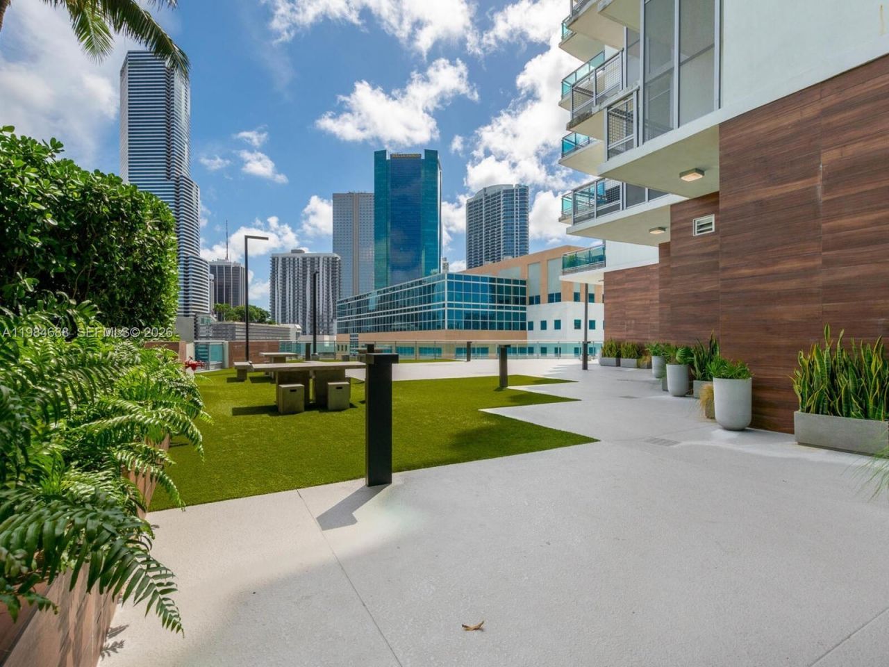 350 S Miami Ave, Unit 1409, Miami, FL 33130 Photo