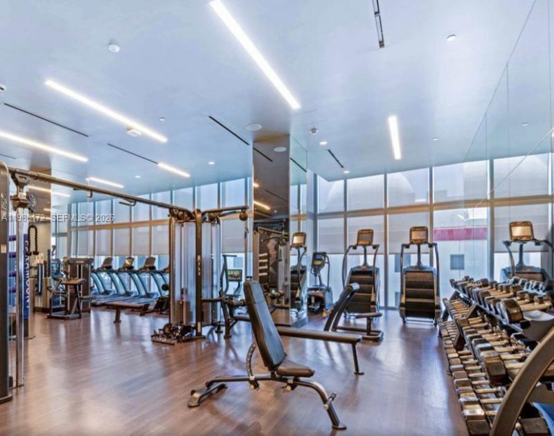 851 NE 1st Ave , Unit 1011, Miami, FL 33132 Photo