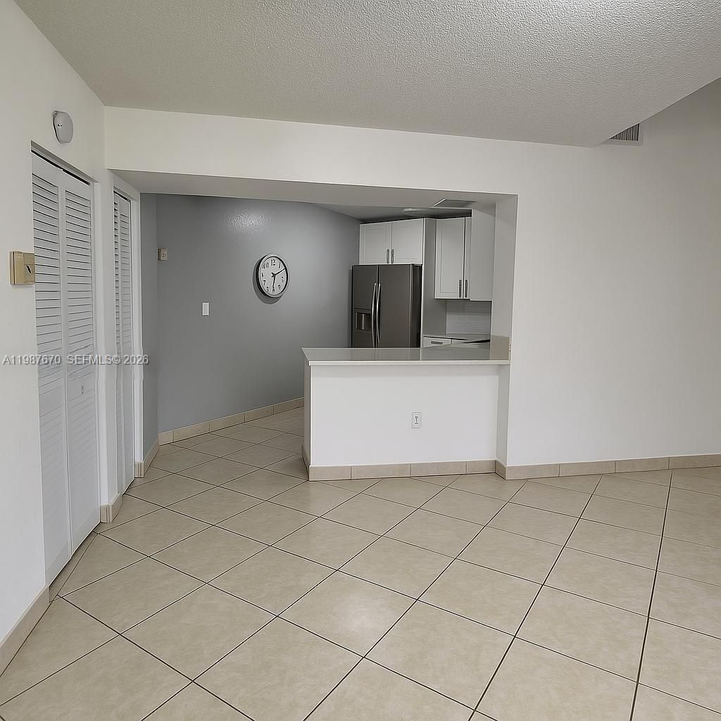 9715 Fontainebleau Blvd , Unit E309, Miami, FL 33172 Photo