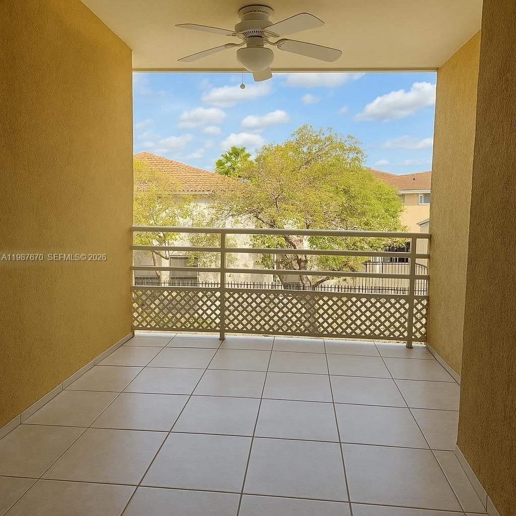 9715 Fontainebleau Blvd , Unit E309, Miami, FL 33172 Photo