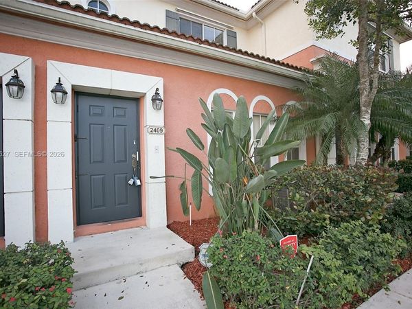 2409 SW 99th Way , Miramar, FL 33025