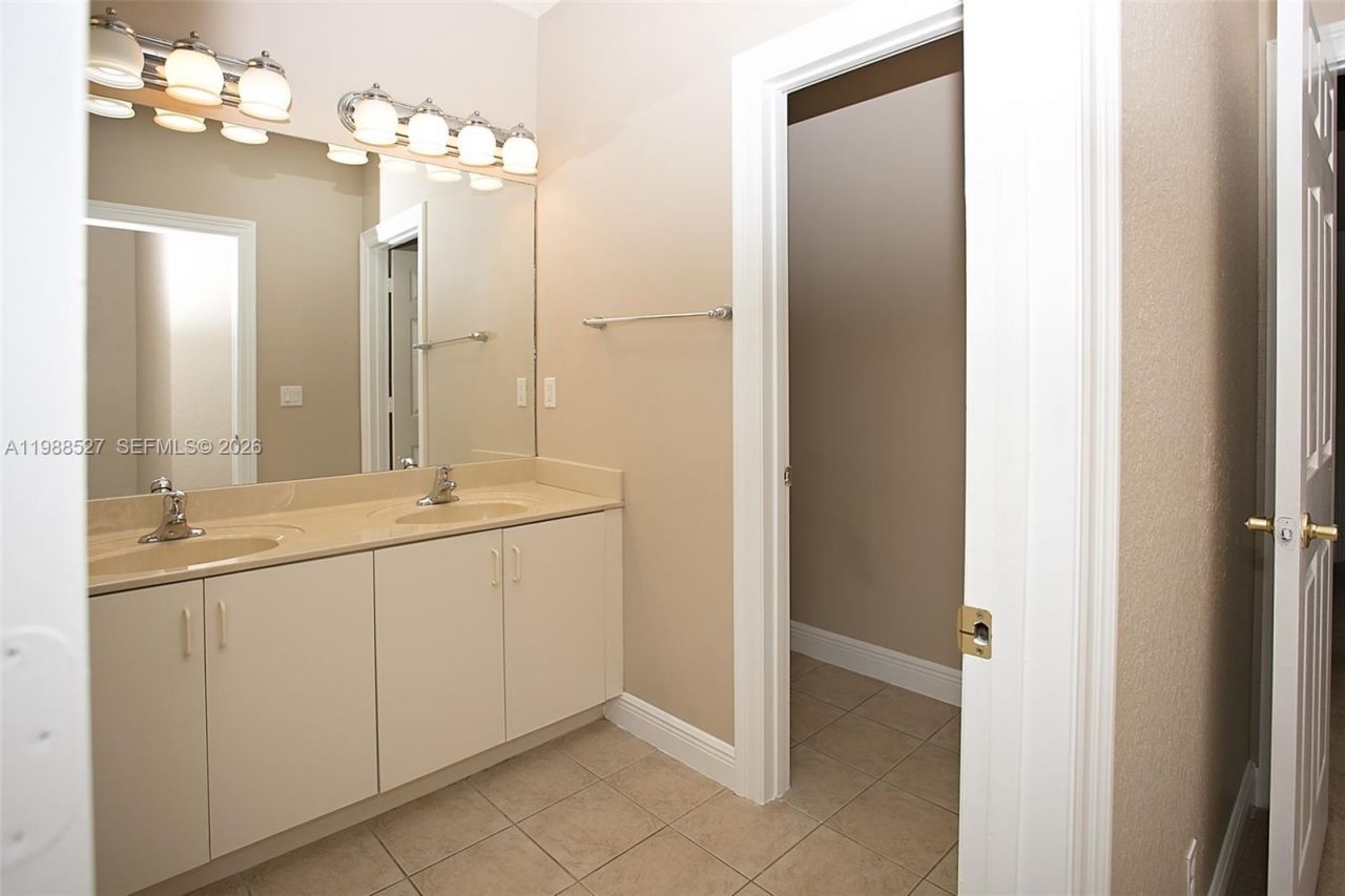 2409 SW 99th Way , Miramar, FL 33025 Photo