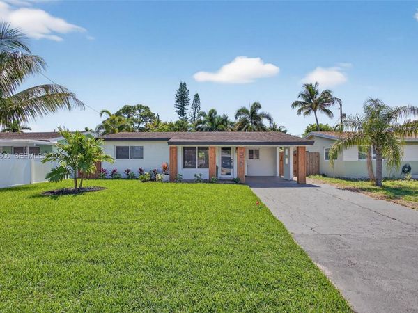 370 NW 48th Ct, Oakland Park, FL 33309