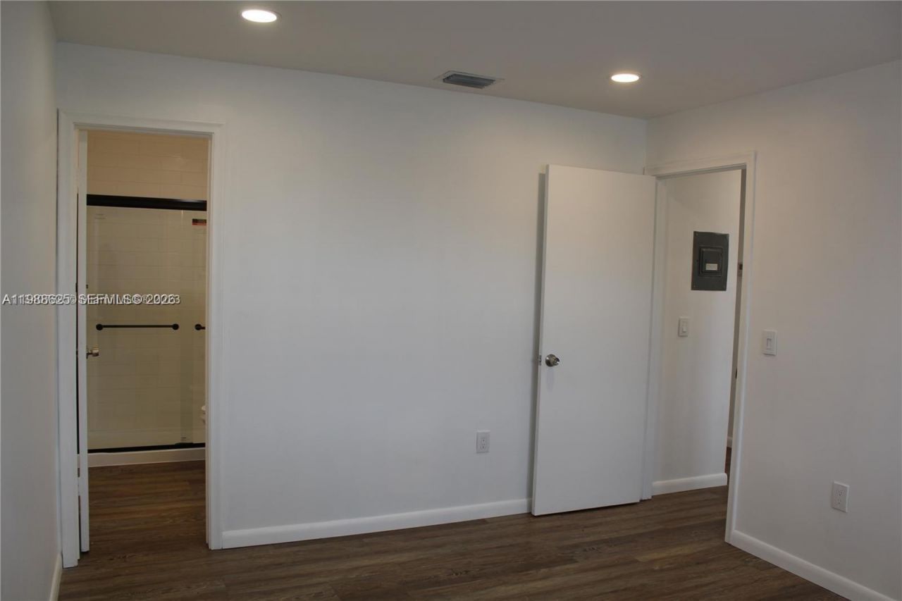 10016 NW 4th St, Unit 201, Pembroke Pines, FL 33024 Photo