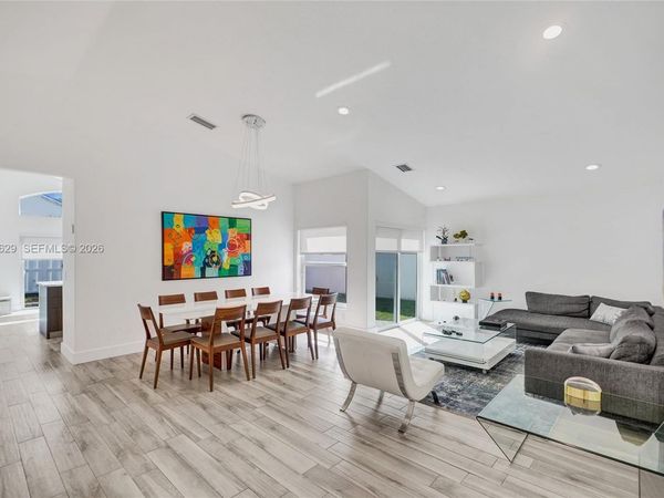 4928 SW 33rd Way , Hollywood, FL 33312