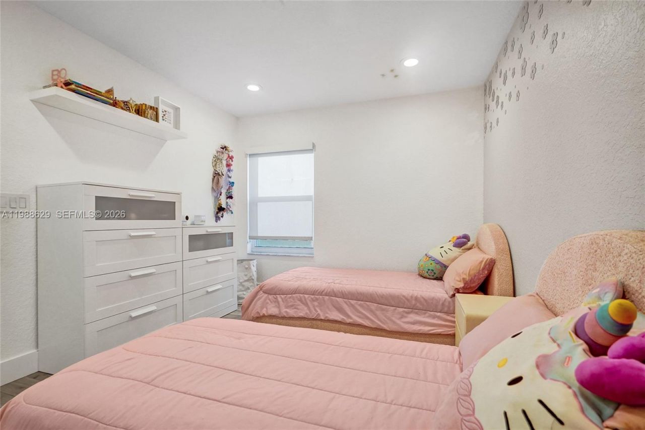 4928 SW 33rd Way, Hollywood, FL 33312 Photo