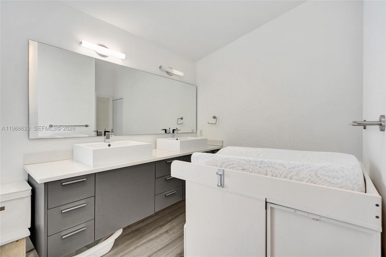 4928 SW 33rd Way, Hollywood, FL 33312 Photo