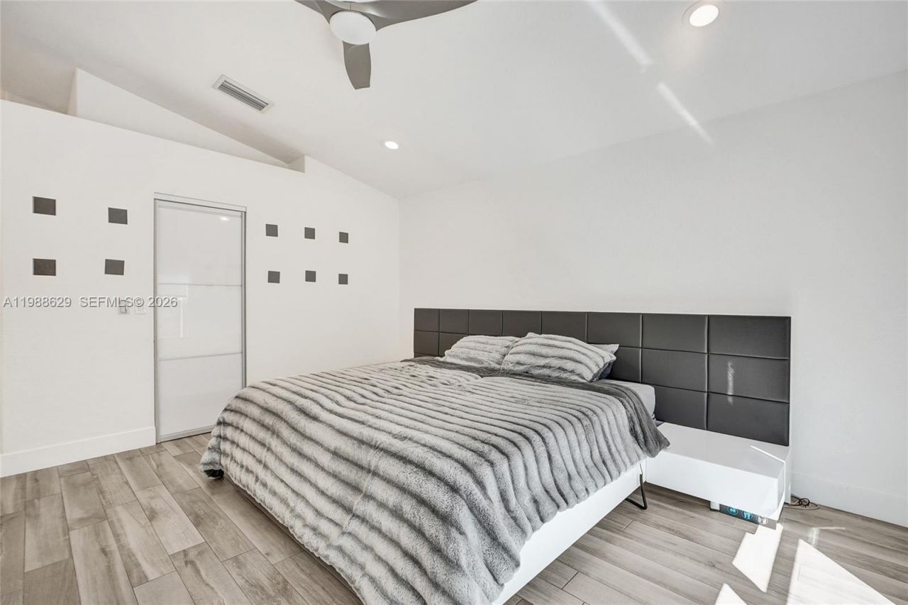 4928 SW 33rd Way , Hollywood, FL 33312 Photo