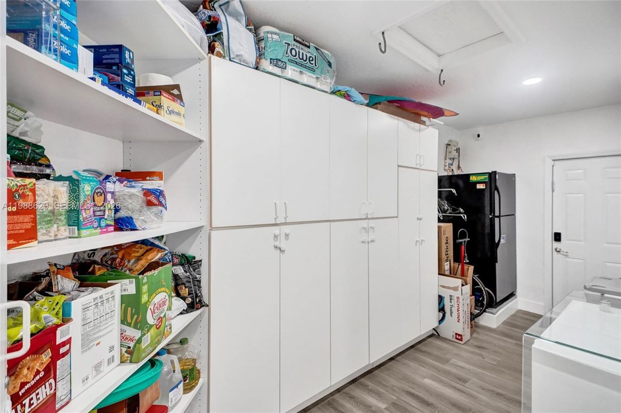 4928 SW 33rd Way , Hollywood, FL 33312 Photo