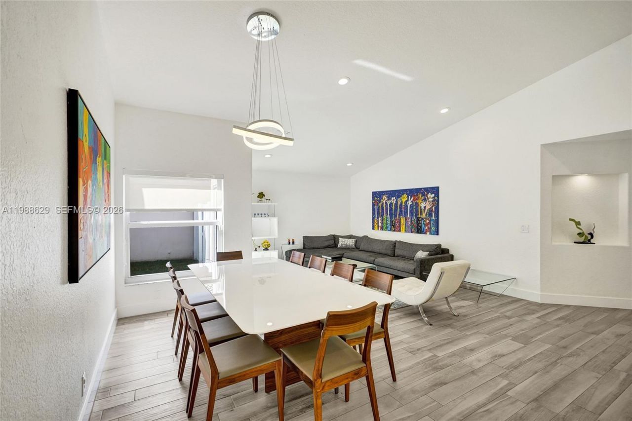 4928 SW 33rd Way, Hollywood, FL 33312 Photo