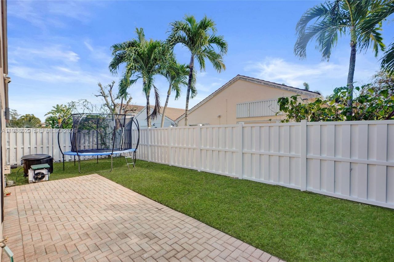 4928 SW 33rd Way , Hollywood, FL 33312 Photo