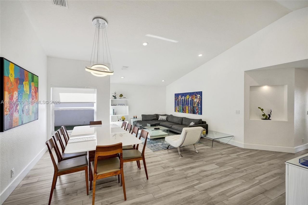 4928 SW 33rd Way, Hollywood, FL 33312 Photo