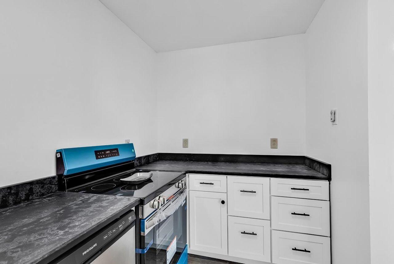 7700 Porcher Dr.  Photo 12