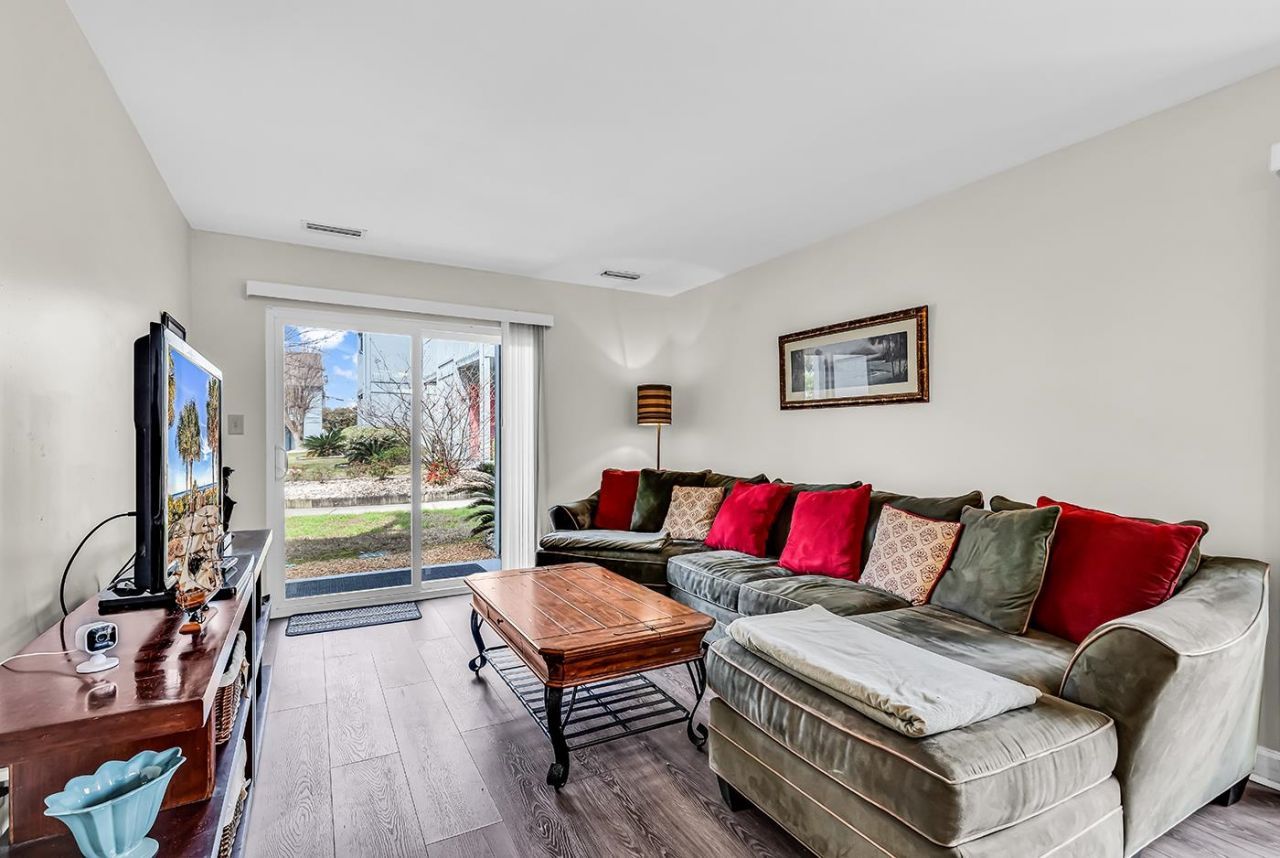 7700 Porcher Dr.  Photo 7