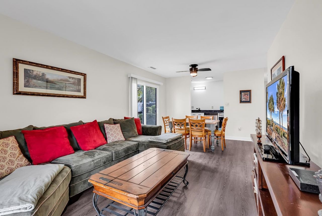 7700 Porcher Dr.  Photo 8