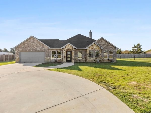1218 Lynn Way, Waxahachie, TX 75165