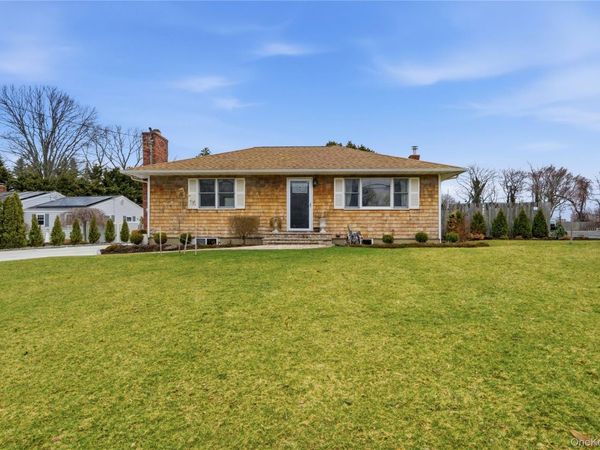 511 Old North Ocean Avenue , Patchogue, NY 11772