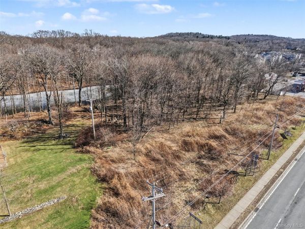 3550 Us Highway 9W , Highland, NY 12528