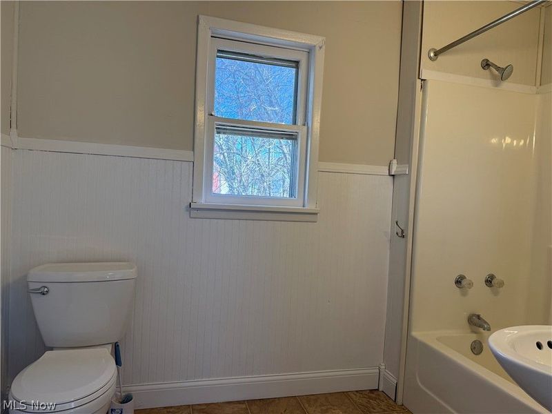 110 S 8th Street , Martins Ferry, OH 43935 Photo 15