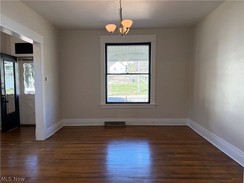 110 S 8th Street , Martins Ferry, OH 43935 Photo 4