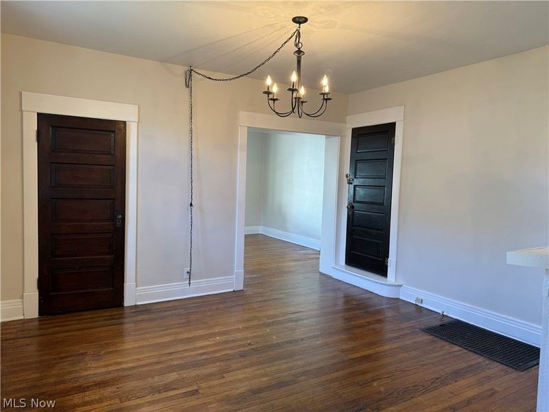 110 S 8th Street , Martins Ferry, OH 43935 Photo 6