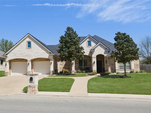 2204 Deerfield DR, Temple, TX 76502