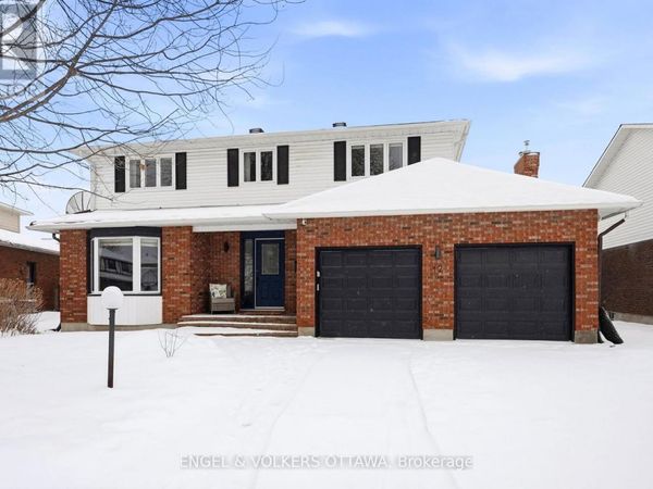 12 Mancil Drive, Ottawa, ON K2J2J5