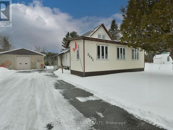 2695 Dunrobin Road , Ottawa, ON K0A1T0