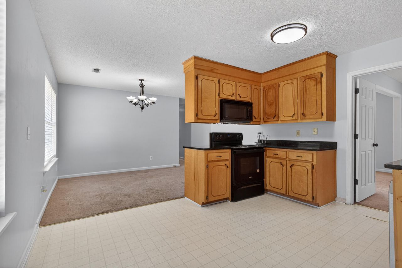 292 Mitton Road Photo 13